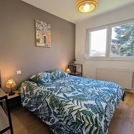 度假居 Renovee Avec Jacuzzi Et Espaces De Detente - Fr-1-589-833 *
