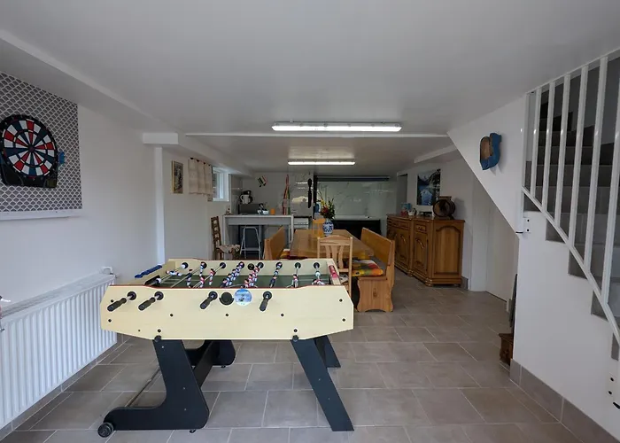 Renovee Avec Jacuzzi Et Espaces De Detente - Fr-1-589-833 *